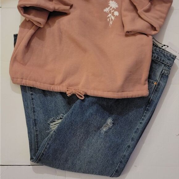 🆕️👖SHEIN Distressed Jeans, Size M - Picture 2 of 8